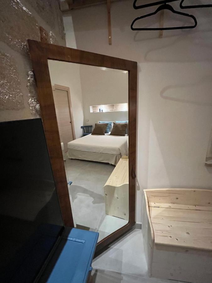 I Mori - Rooms & Apartment Трапани Екстериор снимка
